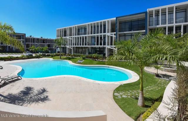 1st Pool — Casa Mezca