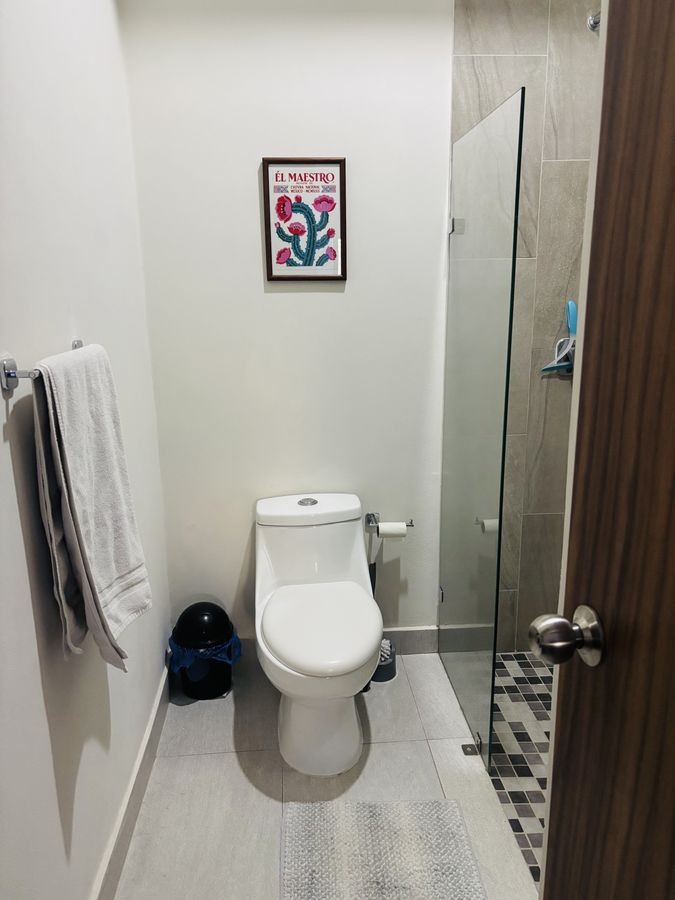 2nd Bathroom — Casa Mezca